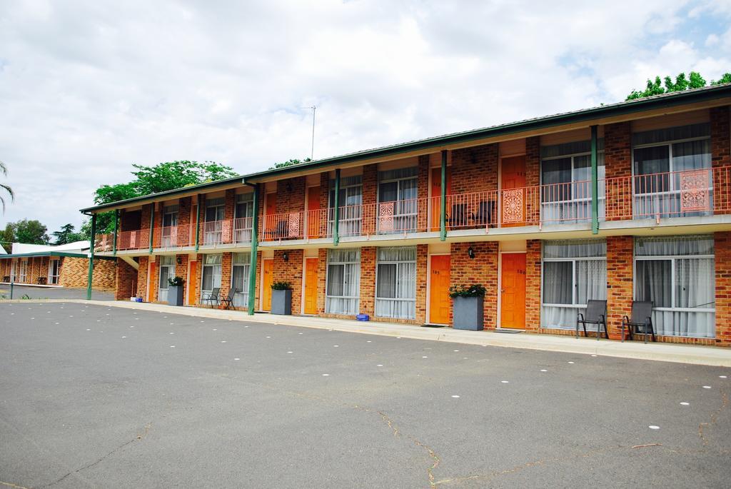 Cascades Motor Inn Даббо Екстер'єр фото