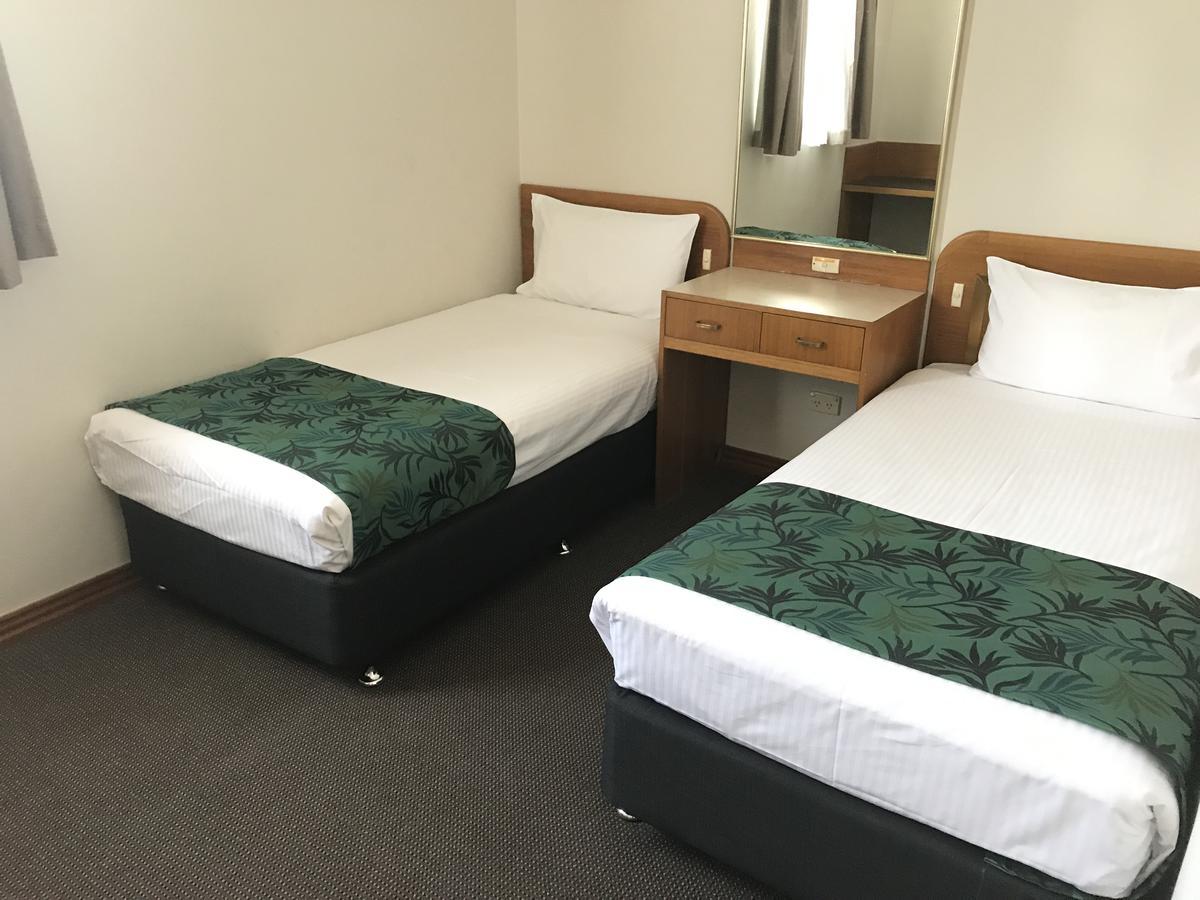 Cascades Motor Inn Даббо Екстер'єр фото